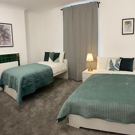 Guest Rooms In Camden Town Londra Esterno foto